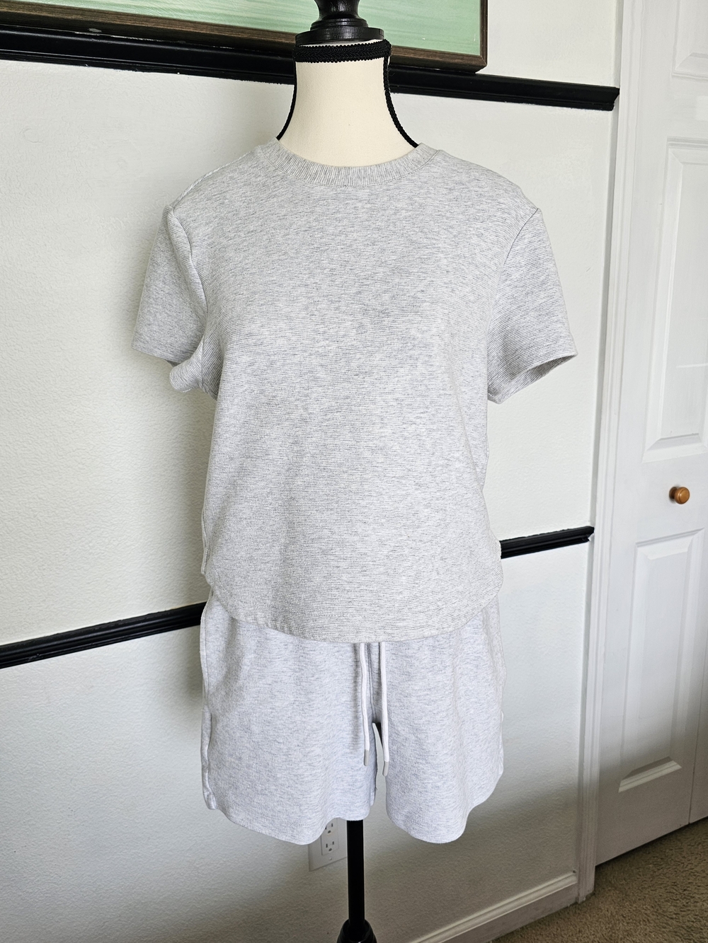 Te Verde NYC Light Gray Short Sleeve Lounge Set (S)